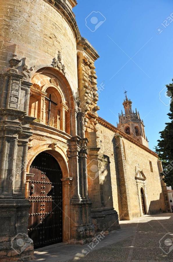 Apartamento El Gigante Ronda Bagian luar foto